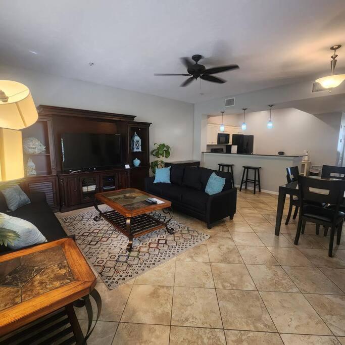 1 Bedroom , 1 Bath With Kitchen At Img Bradenton Exteriér fotografie